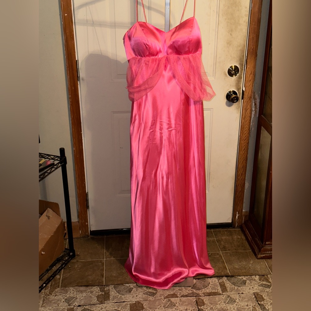 NWT pink prom dress